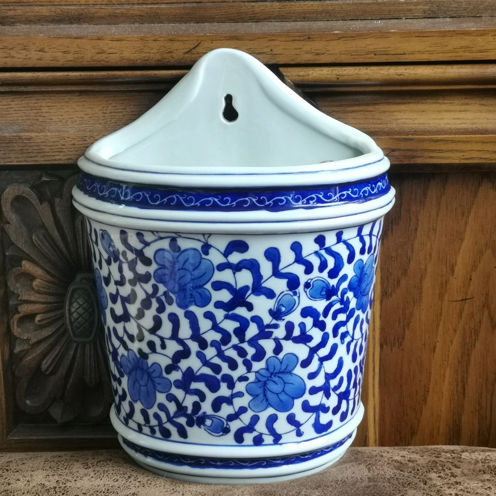 Chinese Porcelain Hand Painted Blue & White Floral Wall Pocket/Wall Planter